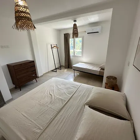 Bergerie Avec Vue Montagne *