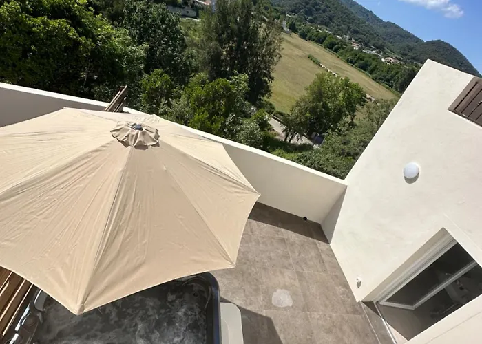 Апартаменты Bergerie Avec Vue Montagne *