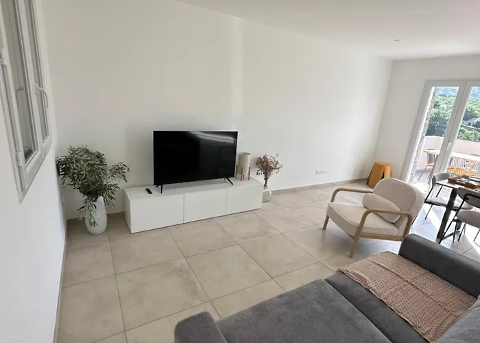 Bergerie Avec Vue Montagne *