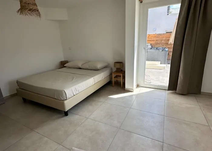 Bergerie Avec Vue Montagne *