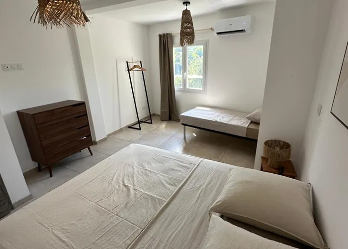 Bergerie Avec Vue Montagne *